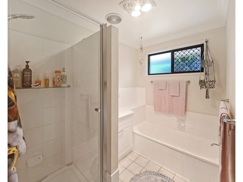 15 Railway Terrace, Crows Nest QLD 4355