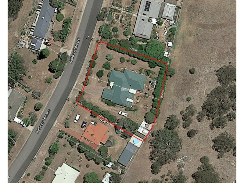 15 Railway Terrace, Crows Nest QLD 4355