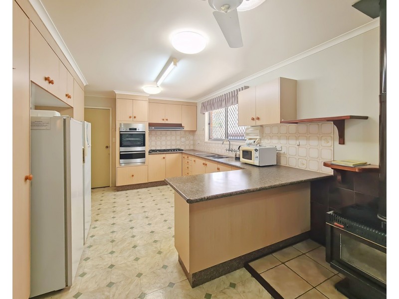 22 Andrews Road, Crows Nest QLD 4355