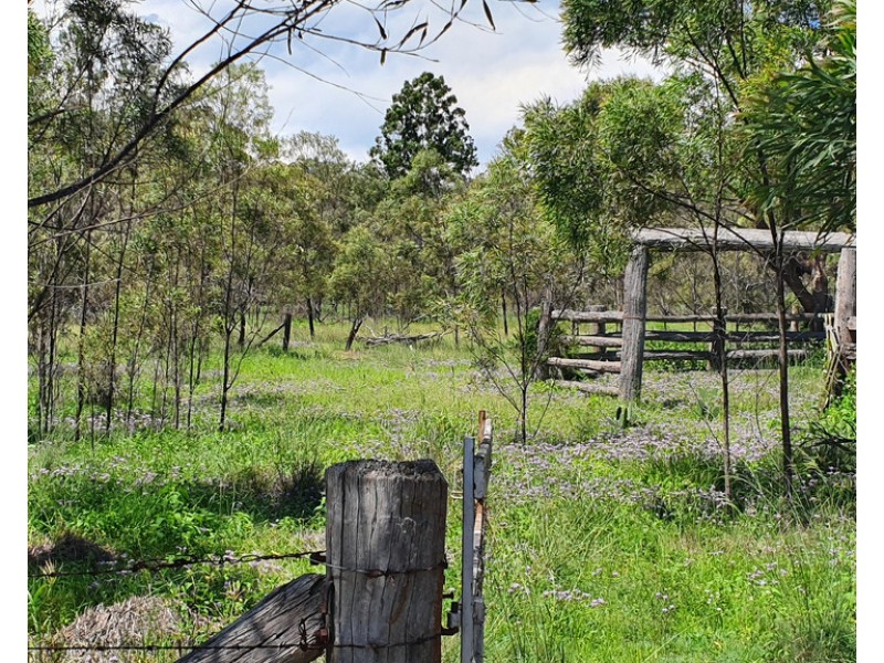 20 South Street, Crows Nest QLD 4355