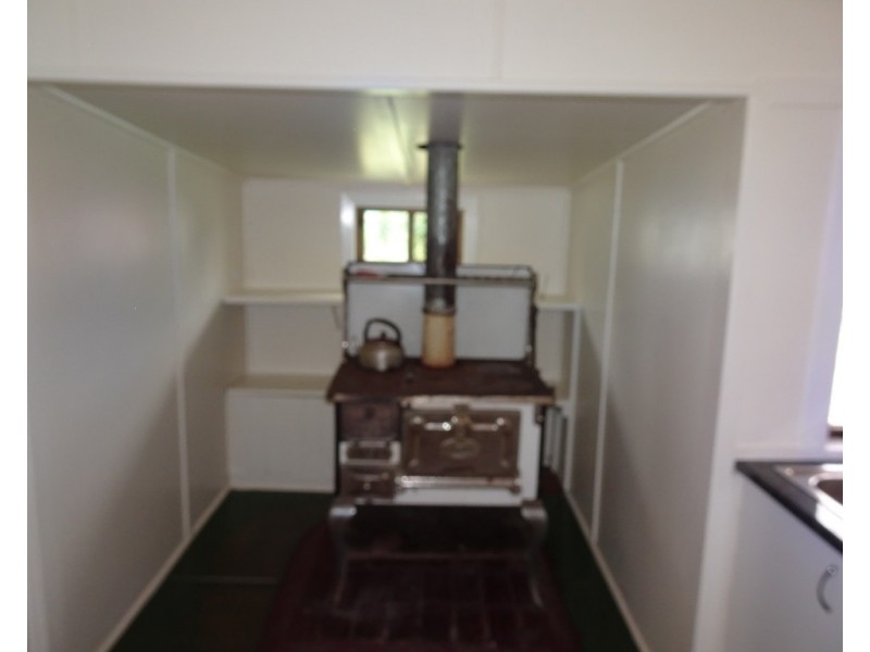 9 Gleeson Street, Crows Nest QLD 4355