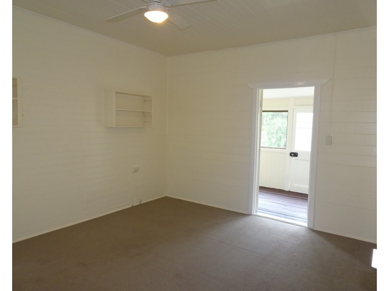 9 Gleeson Street, Crows Nest QLD 4355