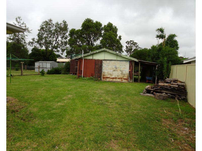 9 Gleeson Street, Crows Nest QLD 4355