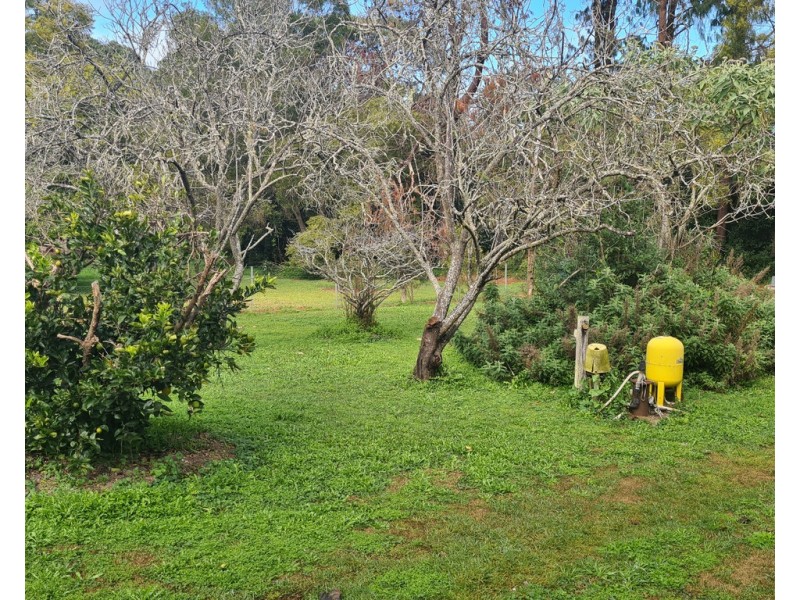 1 Ronald Road, Pechey QLD 4352