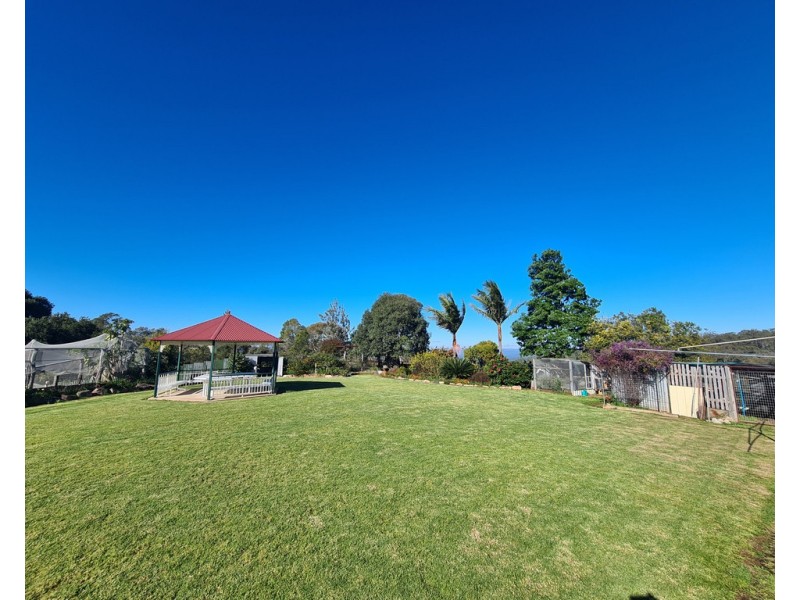 249 Collingwood Road, Hampton QLD 4352