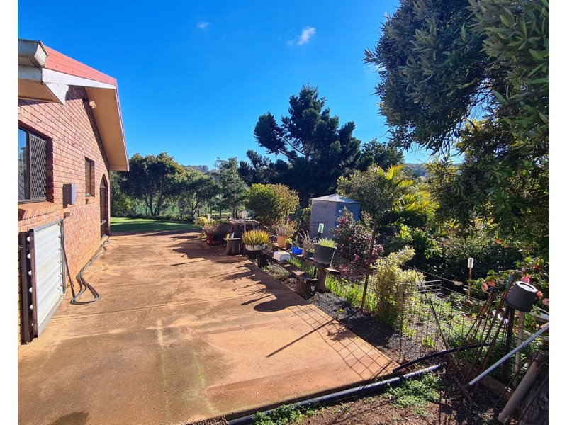 249 Collingwood Road, Hampton QLD 4352