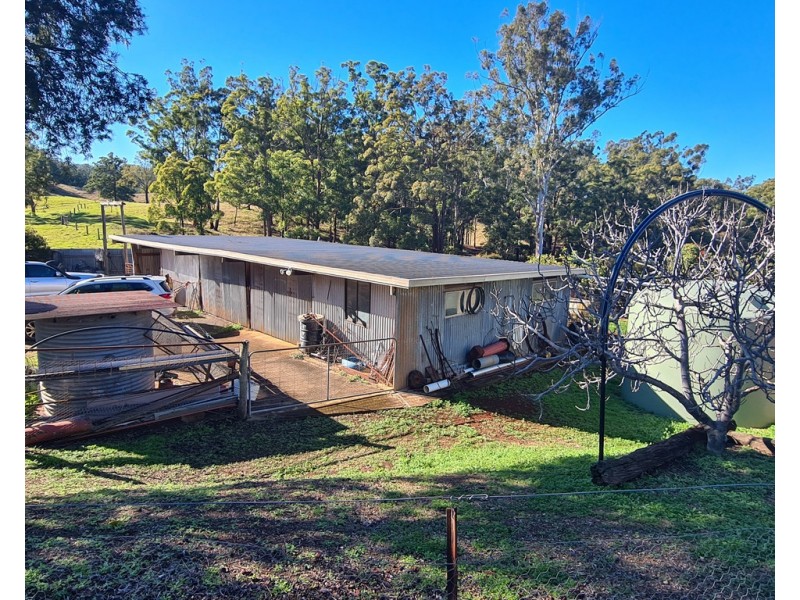 249 Collingwood Road, Hampton QLD 4352