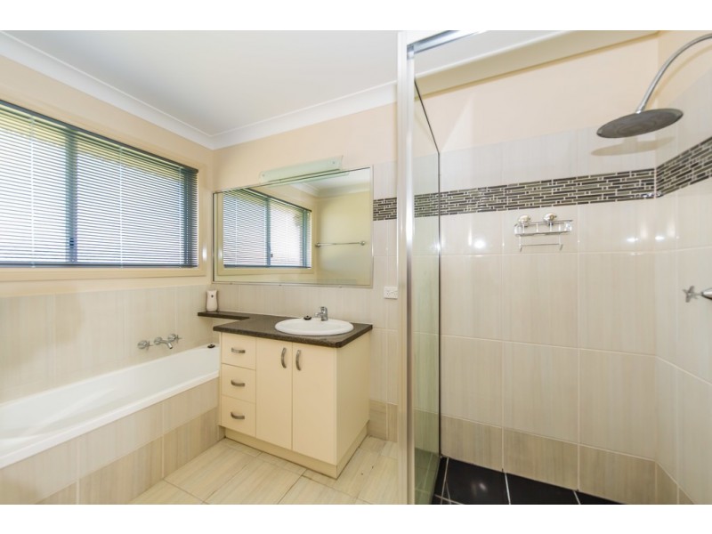 16 Vicky Avenue, Crows Nest QLD 4355