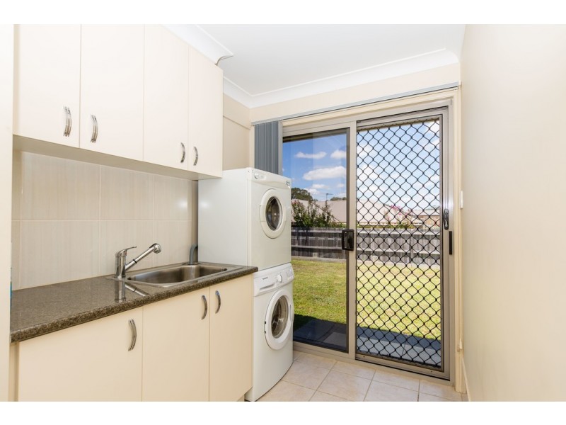 16 Vicky Avenue, Crows Nest QLD 4355