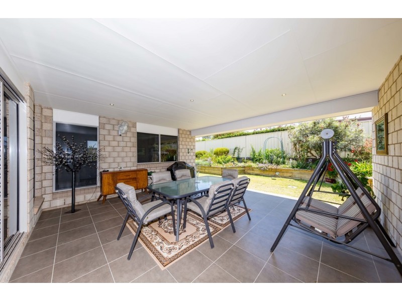 16 Vicky Avenue, Crows Nest QLD 4355