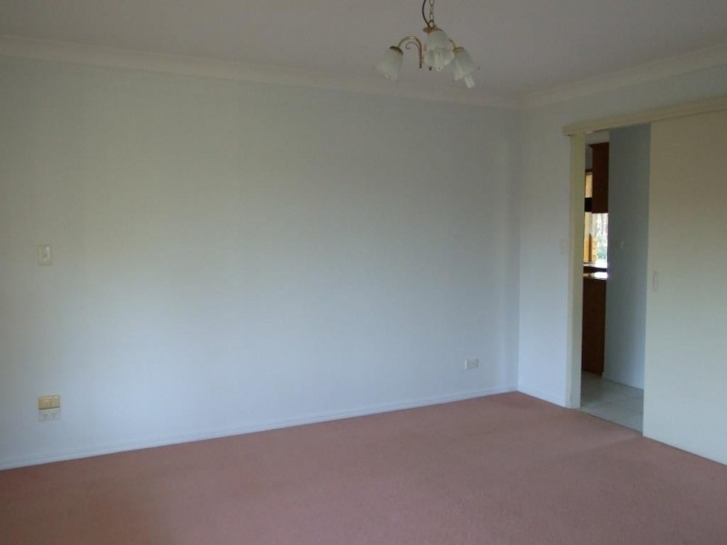 16 Post Office Road, Ravensbourne QLD 4352