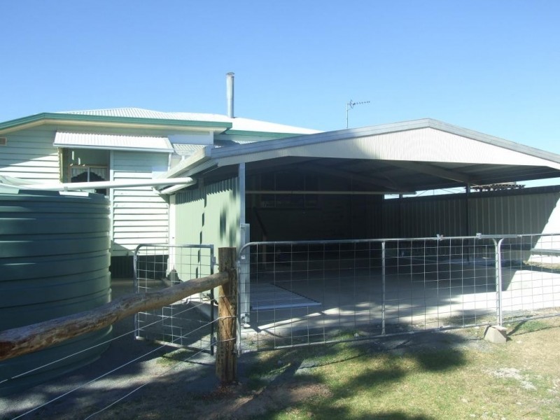 130 Groomsville Plainby Road, Crows Nest QLD 4355