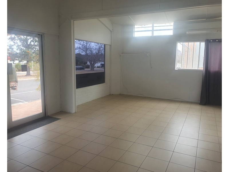 Shop 1/82 Mocatta Street, Goombungee QLD 4354