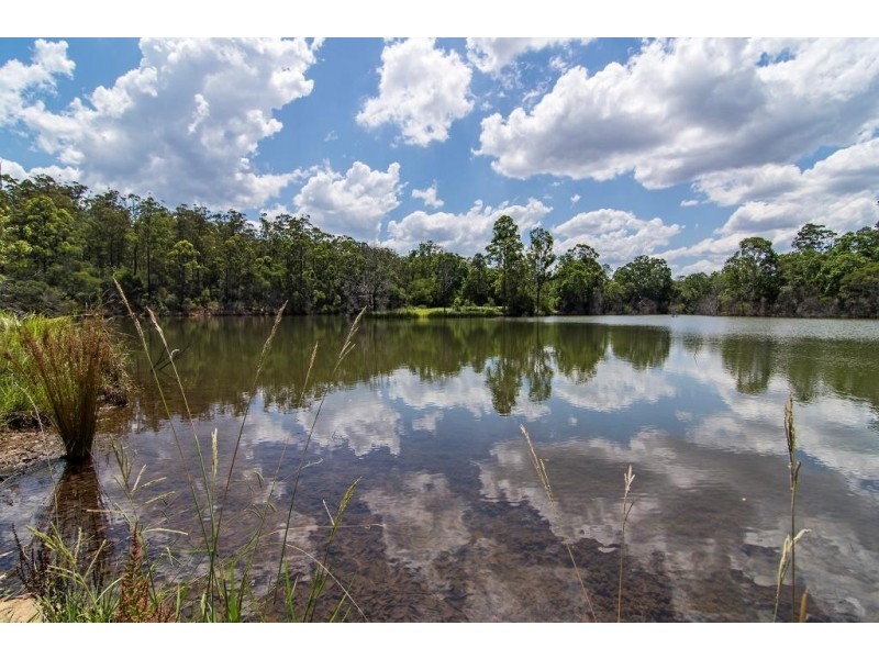 227 Cherry Creek Road, Blackbutt QLD 4306