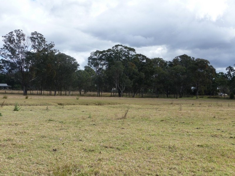 7534 New England Highway, Crows Nest QLD 4355