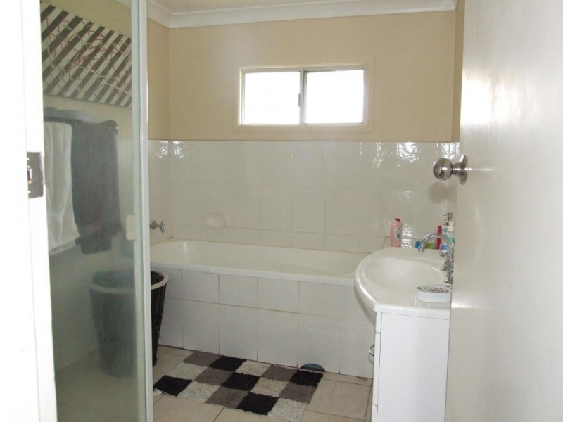 32 Andrews Road, Crows Nest QLD 4355