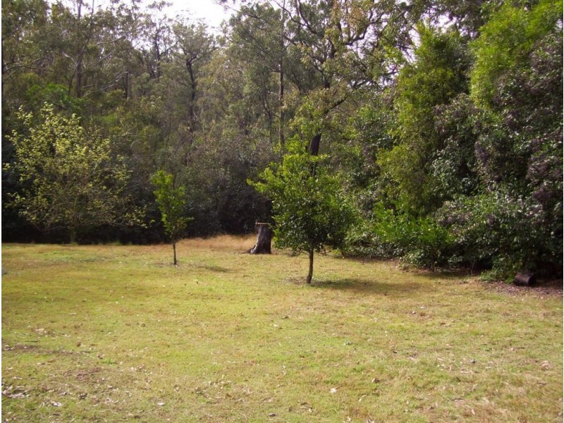30 McErlean Road, Ravensbourne QLD 4352