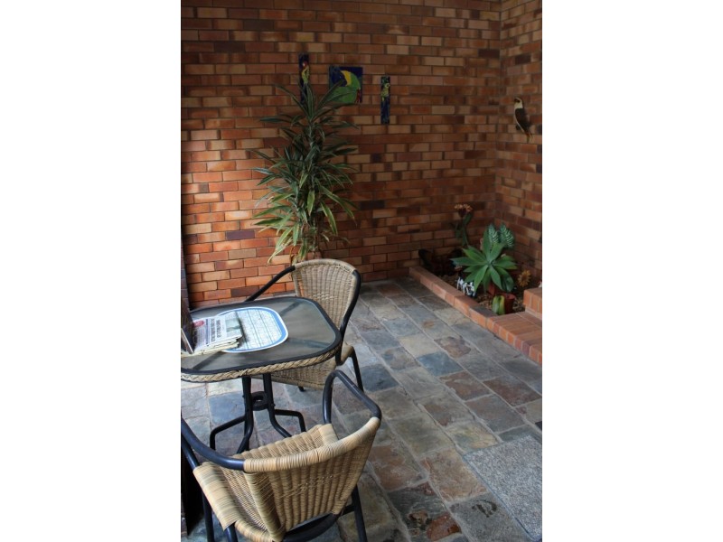 19 James Street, Crows Nest QLD 4355