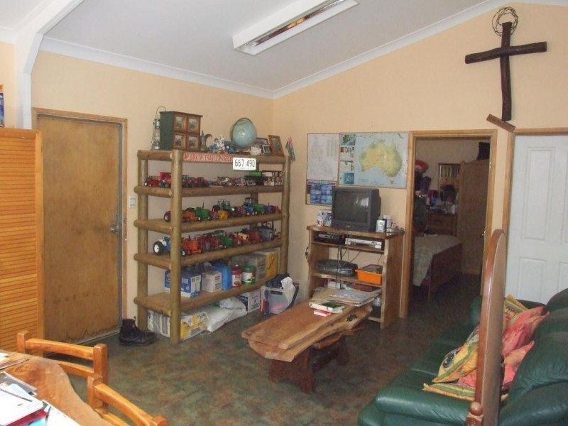 5 Boundary Street, Haden QLD 4353