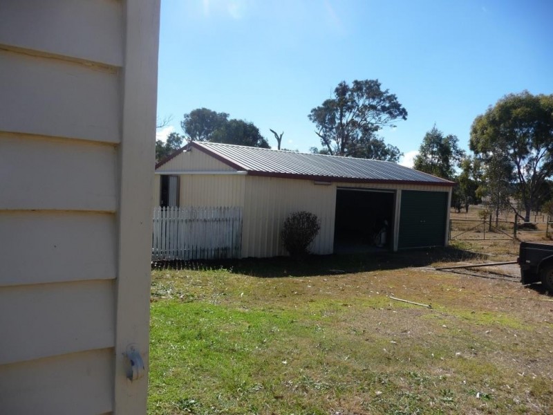 7217 New England Highway, Crows Nest QLD 4355