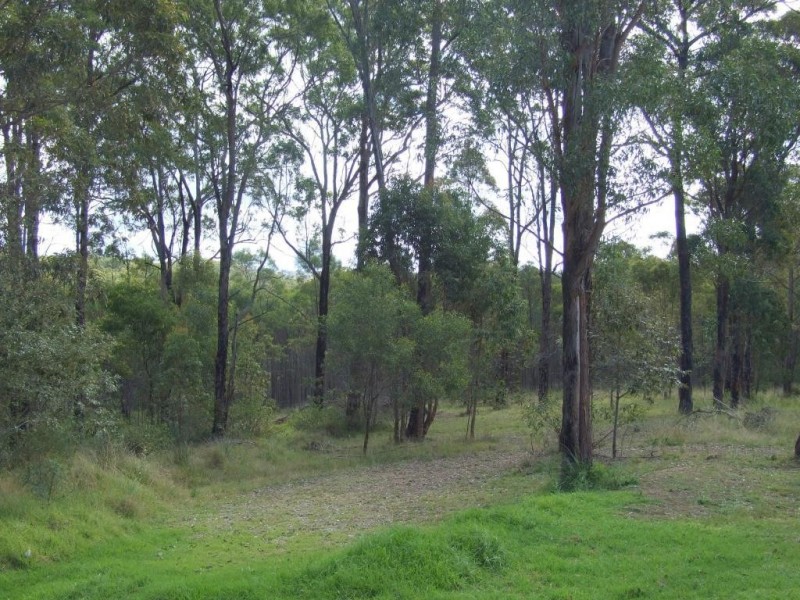 21 Pinnell Road, Crows Nest QLD 4355