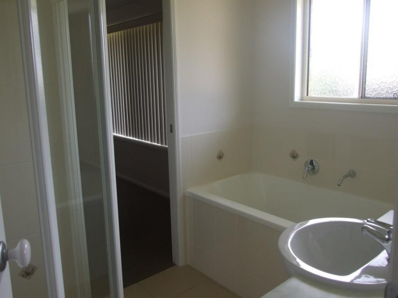 14 Samuel Avenue, Crows Nest QLD 4355