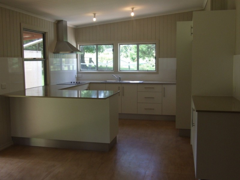 3861 Esk Hampton Road, Ravensbourne QLD 4352