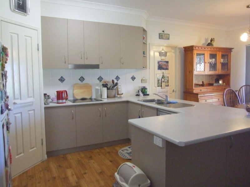 28 Eastside Road, Crows Nest QLD 4355