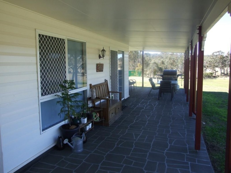 28 Eastside Road, Crows Nest QLD 4355