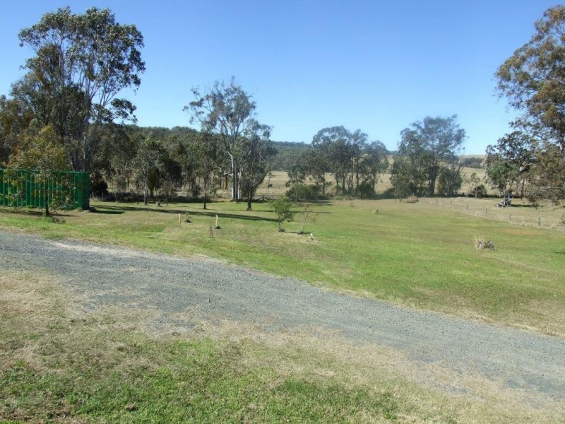 28 Eastside Road, Crows Nest QLD 4355