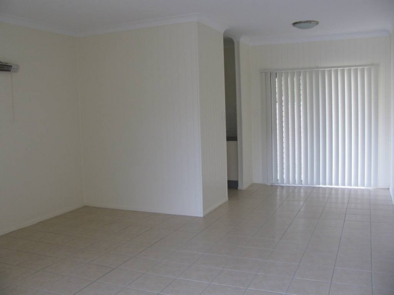 Unit 2/3 James Street, Crows Nest QLD 4355