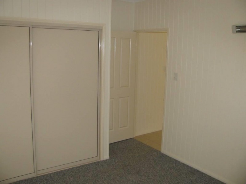 Unit 2/3 James Street, Crows Nest QLD 4355