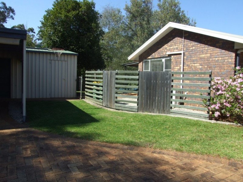 4 Wilkes Road, Hampton QLD 4352