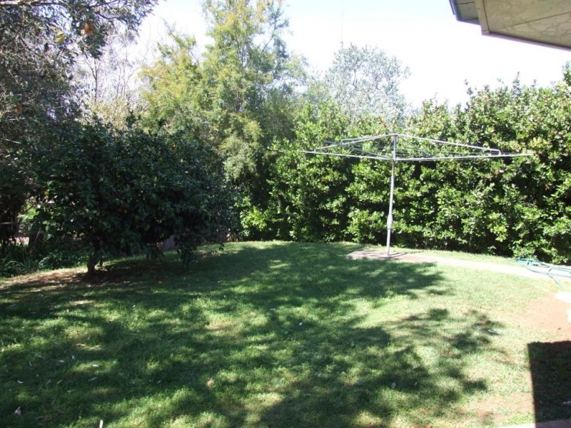 4 Wilkes Road, Hampton QLD 4352