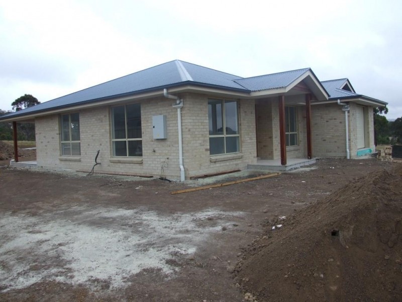 9 Cedarwood Drive, Crows Nest QLD 4355