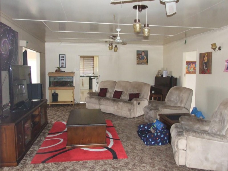 32 Andrews Road, Crows Nest QLD 4355