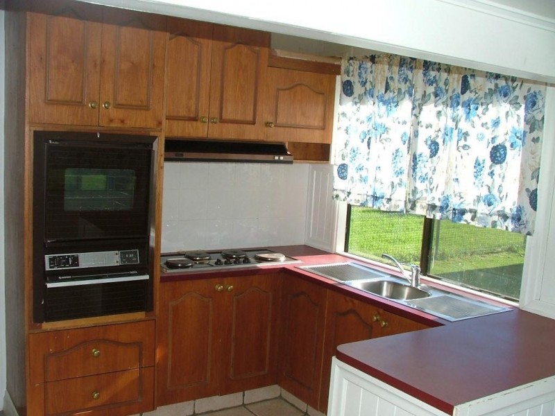 2 Peters Street, Goombungee QLD 4354