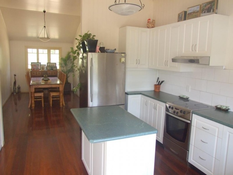 170 Green Gully Road, Murphys Creek QLD 4352