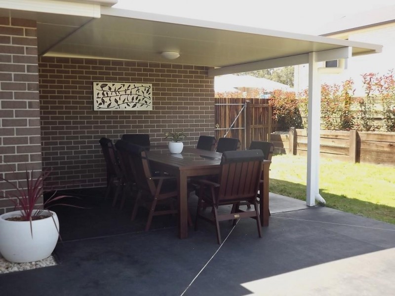 15 Naomi Drive, Crows Nest QLD 4355