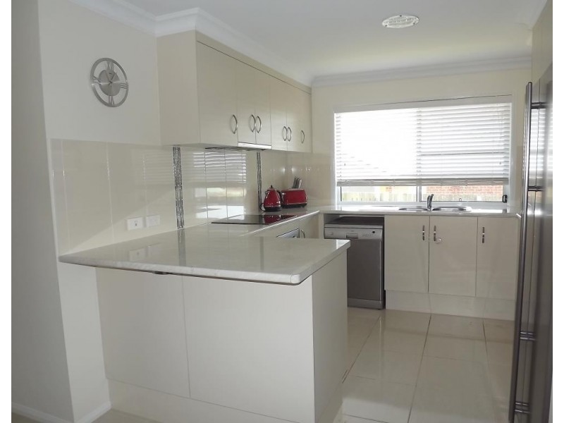 15 Naomi Drive, Crows Nest QLD 4355