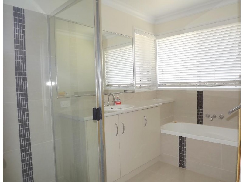 15 Naomi Drive, Crows Nest QLD 4355