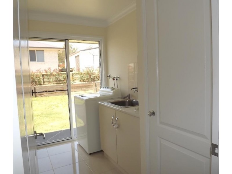 15 Naomi Drive, Crows Nest QLD 4355