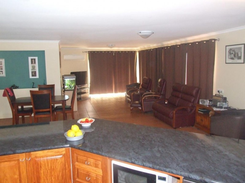 14 East  Side Road, Crows Nest QLD 4355