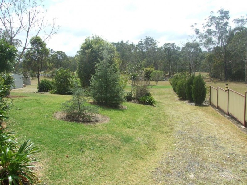 14 East  Side Road, Crows Nest QLD 4355