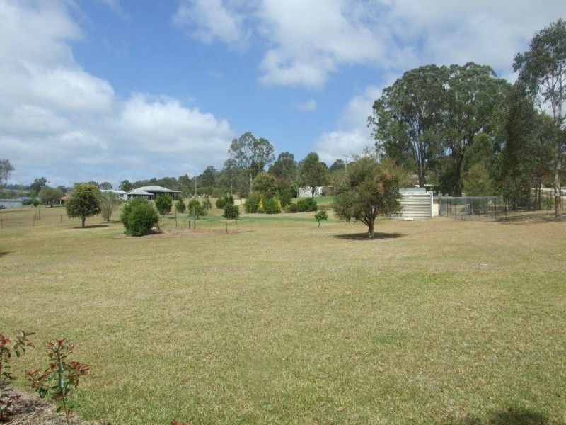 14 East  Side Road, Crows Nest QLD 4355