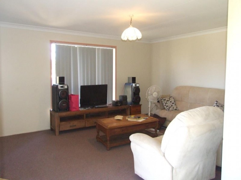 9 Eastside Road, Crows Nest QLD 4355