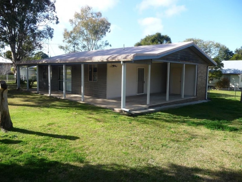 1 James Street, Crows Nest QLD 4355