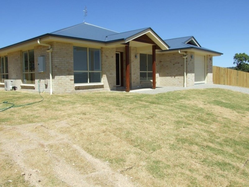 9 Cedarwood Drive, Crows Nest QLD 4355