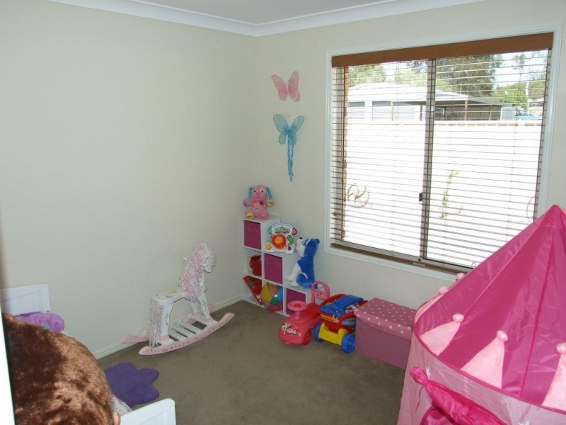 7 John Street, Crows Nest QLD 4355