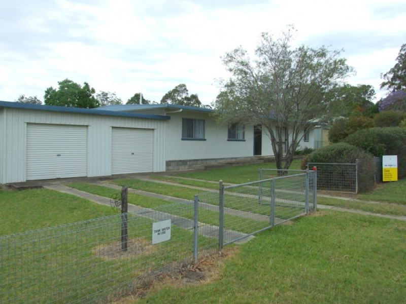 16 Charles Street, Crows Nest QLD 4355